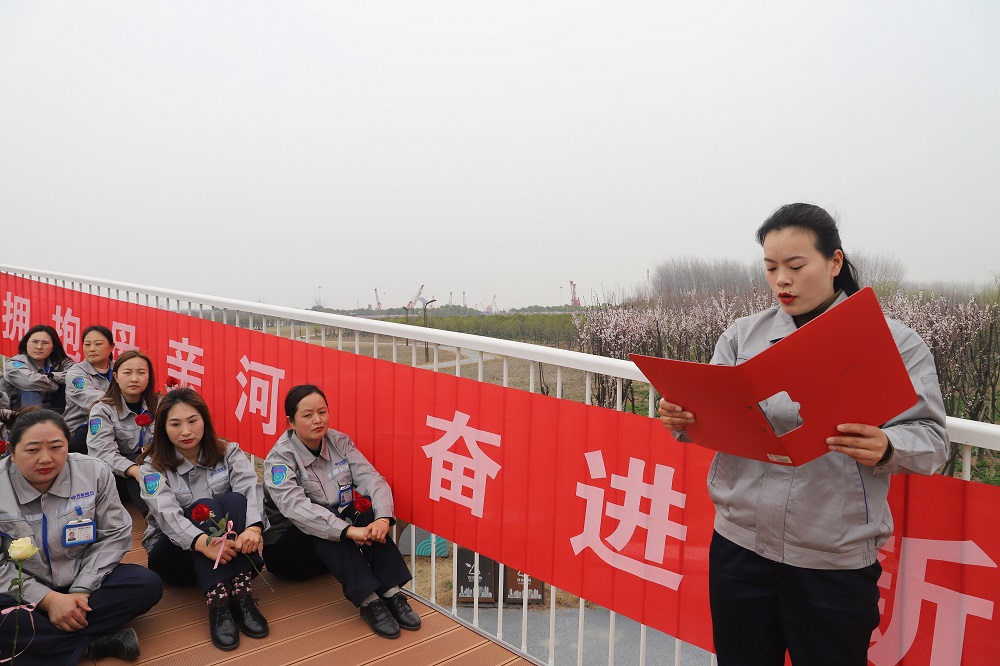 1679715901189830.jpg 朗誦2.JPG