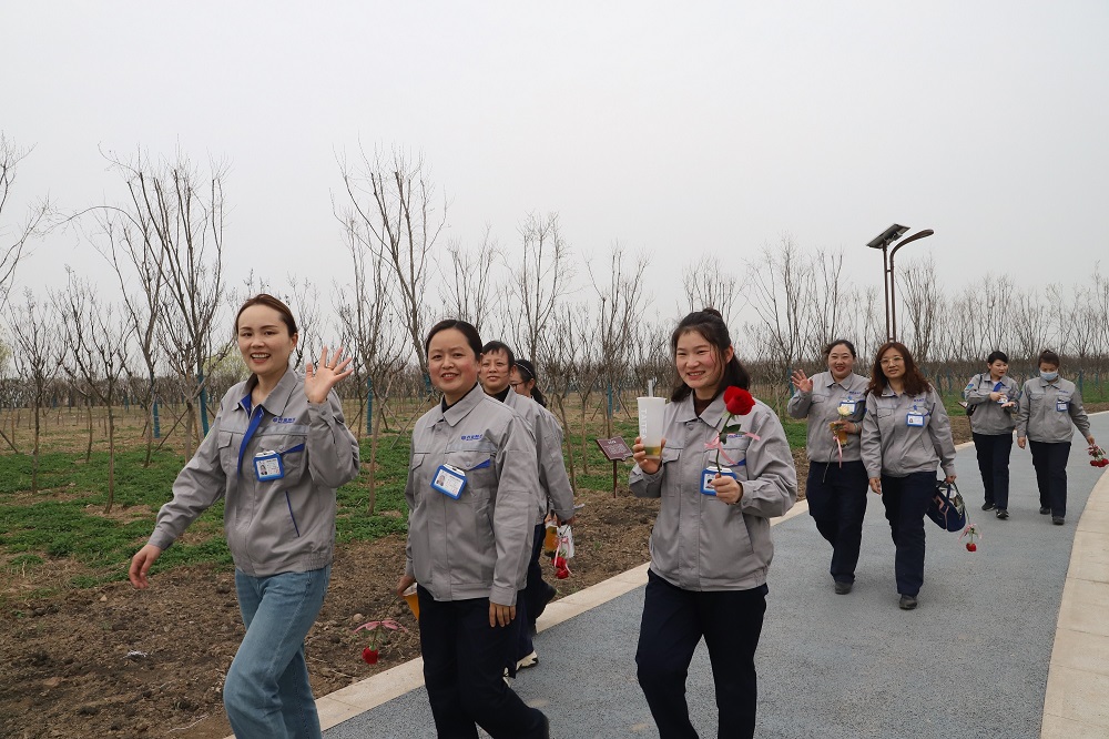 1679716044597752.jpg 游園2.JPG